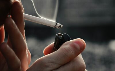 ¿Cuáles son los efectos del tabaco en implantes?